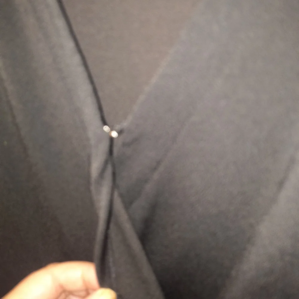 Nicole Miller Original Black Faux Wrap Dress Small V Neck LBD Staple Read Discrp - Picture 6 of 7